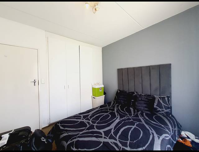 3 BEDROOM APARTMENT RENTED IN HALFWAY GARDENS